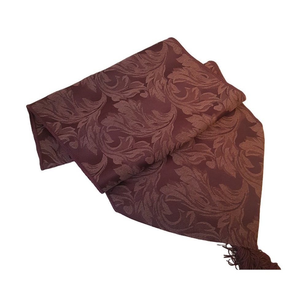 NWOT DAMASK Plum Purple Table Runner